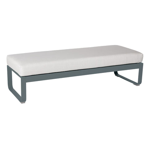 Puf BELLEVIE para dos personas de la marca francesa Fermob. Comprar Fermob online. Rincón del Mueble