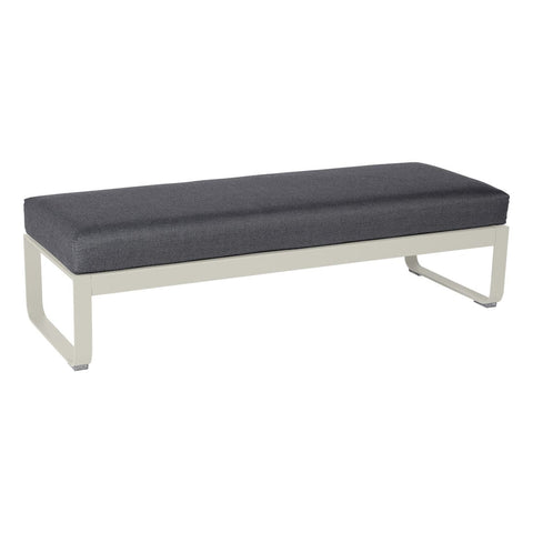 Puf BELLEVIE para dos personas de la marca francesa Fermob. Comprar Fermob online. Rincón del Mueble