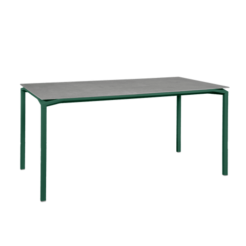 Mesa calvi mineral 160x80cm de la marca fermob. comprar online en rincon del mueble
