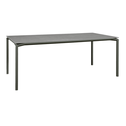 Mesa Calvi Mineral 195x95 de la marca fermob. comprar online en rincon del mueble