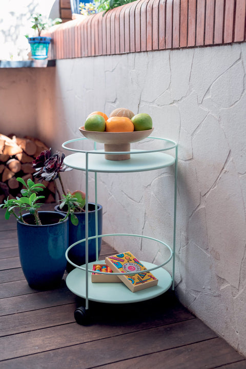 Guéridon à roulettes GUINGUETTE, acheter en ligne marque FERMOB. Rincón del Mueble RDM Madrid Espagne. Acheter mobilier d’extérieur et d’intérieur.