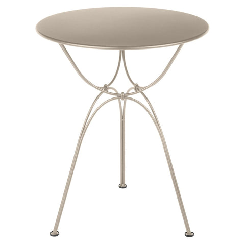 Table Ø 60 cm AIRLOOP en acier pour EXTÉRIEUR de la marque française FERMOB®. Acheter Fermob en ligne. Rincón del Mueble