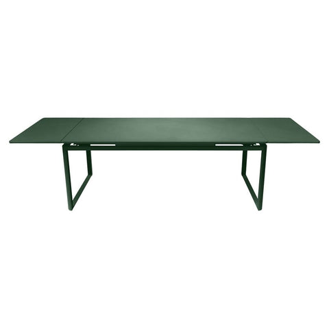 Table extensible à deux rallonges BIARRITZ de 200/300 x 100 cm. Collection Fermob. Acheter meubles en ligne d’extérieur et d’intérieur. 