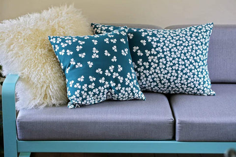 Coussin d’extérieur TRÈFLE de 44 x 44 cm de la marque Fermob. Acheter Fermob en ligne. Rincón del Mueble